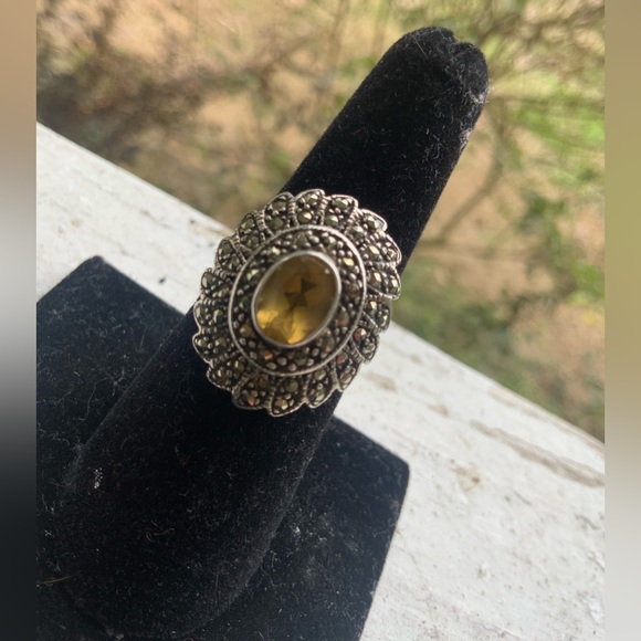Vintage 925 Sterling Silver Oval-Shaped Citrine Gemstone Ring w/ Marcasite Sz 6 - Picture 3 of 16